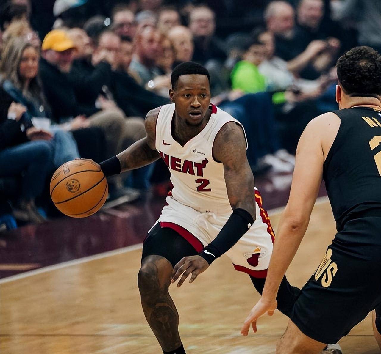 C7-巴特勒重要时刻表现优异，巴塞罗那带队取胜！热度持续攀升(巴特勒谈季后赛)