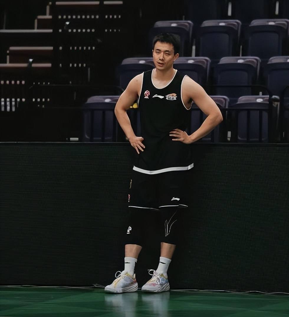 C7-赛后全明星赛传出新动向，山东男篮刷新队史纪录，管理层表态——更衣室稳定，年轻球员得到机会的简单介绍