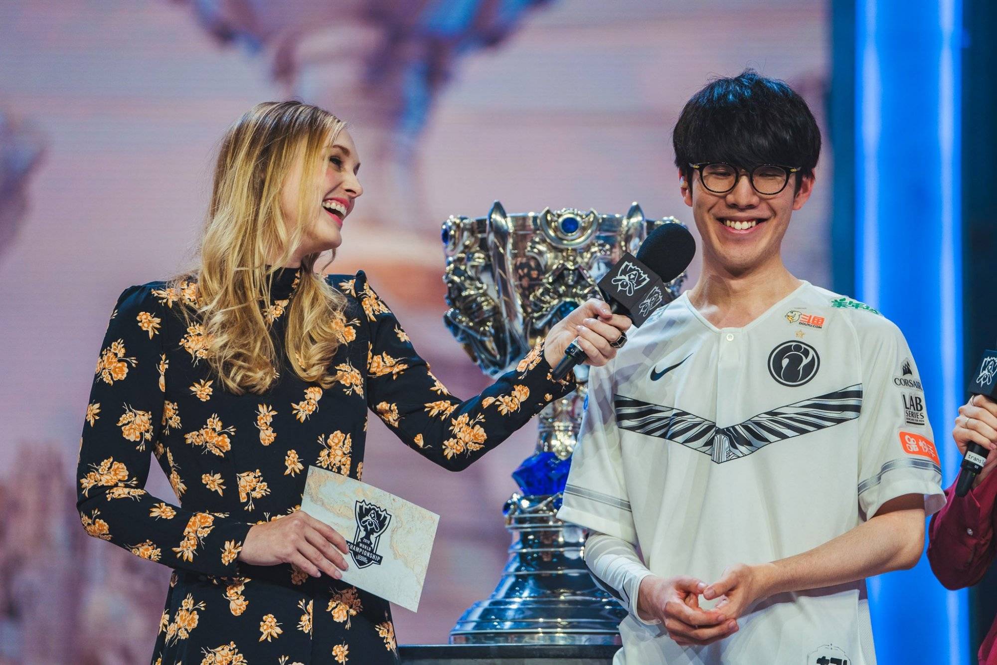 C7娱乐-关于TheShy在SKT比赛中精彩发挥，败北引发热议！的信息